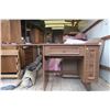 Image 1 : Sewing Machine Desk