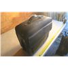 Image 9 : Bum Suitcase & Targus Carry on Bag