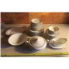 Image 1 : Crown Empire 8 Place Dish Set