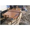 Image 2 : Dining Table And 6 Chairs, 2 Leafs