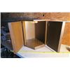 Image 3 : Hexagonal End Table 19.5" Wide