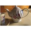 Image 5 : Tea Pots, Cups, And Creamer And Sugar Bowl
