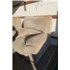 Image 3 : Gray Reclining Chair 42 X 34 X 35
