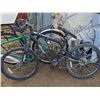 Image 2 : 2 MEN'S BICYCLES FOR PARTS OR REPAIR