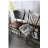 Image 3 : 3 Antique Chairs