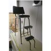 Image 2 : Antique Step / High Chair