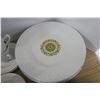 Image 3 : 8 Place Gold Medallion Dish Set