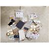 Image 1 : GRAB BOX OF ASSORTED COSTUME JEWELRY