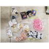 Image 1 : GRAB BOX OF ASSORTED COSTUME JEWELRY