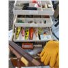 Image 1 : Large tackle box Full two filleting knives