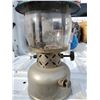 Image 2 : vintage 1948  Coleman gas lantern (complete)