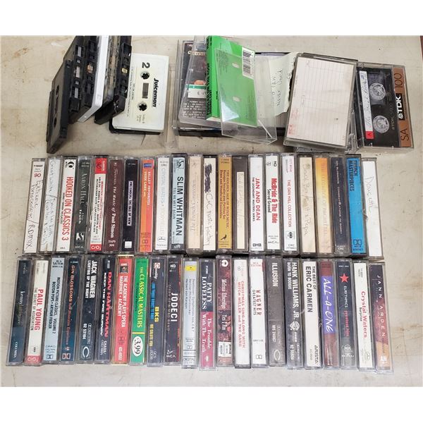 LOT OF CASSETTE TAPES