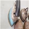 Image 4 : 5 antique irons