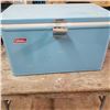 Image 2 : vintage Coleman cooler nice blue all original