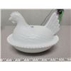 Image 1 : White hen on nest unusual beading pattern no chips or cracks