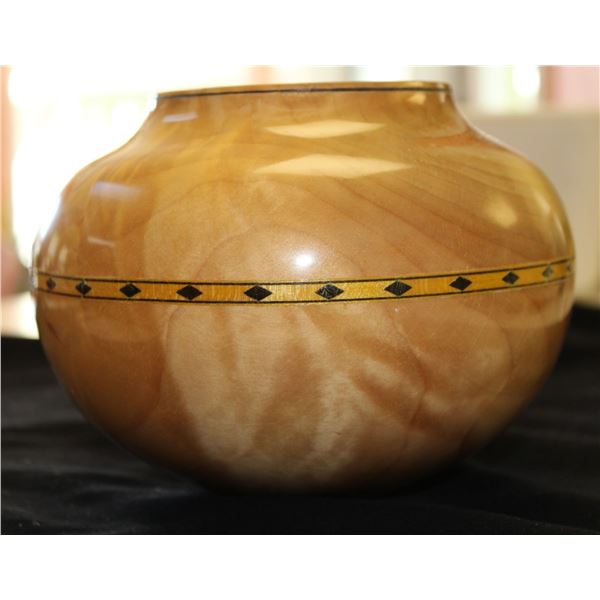 Frank Sudol 1993 Artist Signed Turned and Carved Wood Bowl