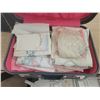 Image 2 : Suitcase of linens