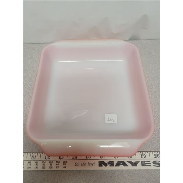 Pyrex cake dish