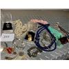 Image 2 : Assorted Costume Jewellery