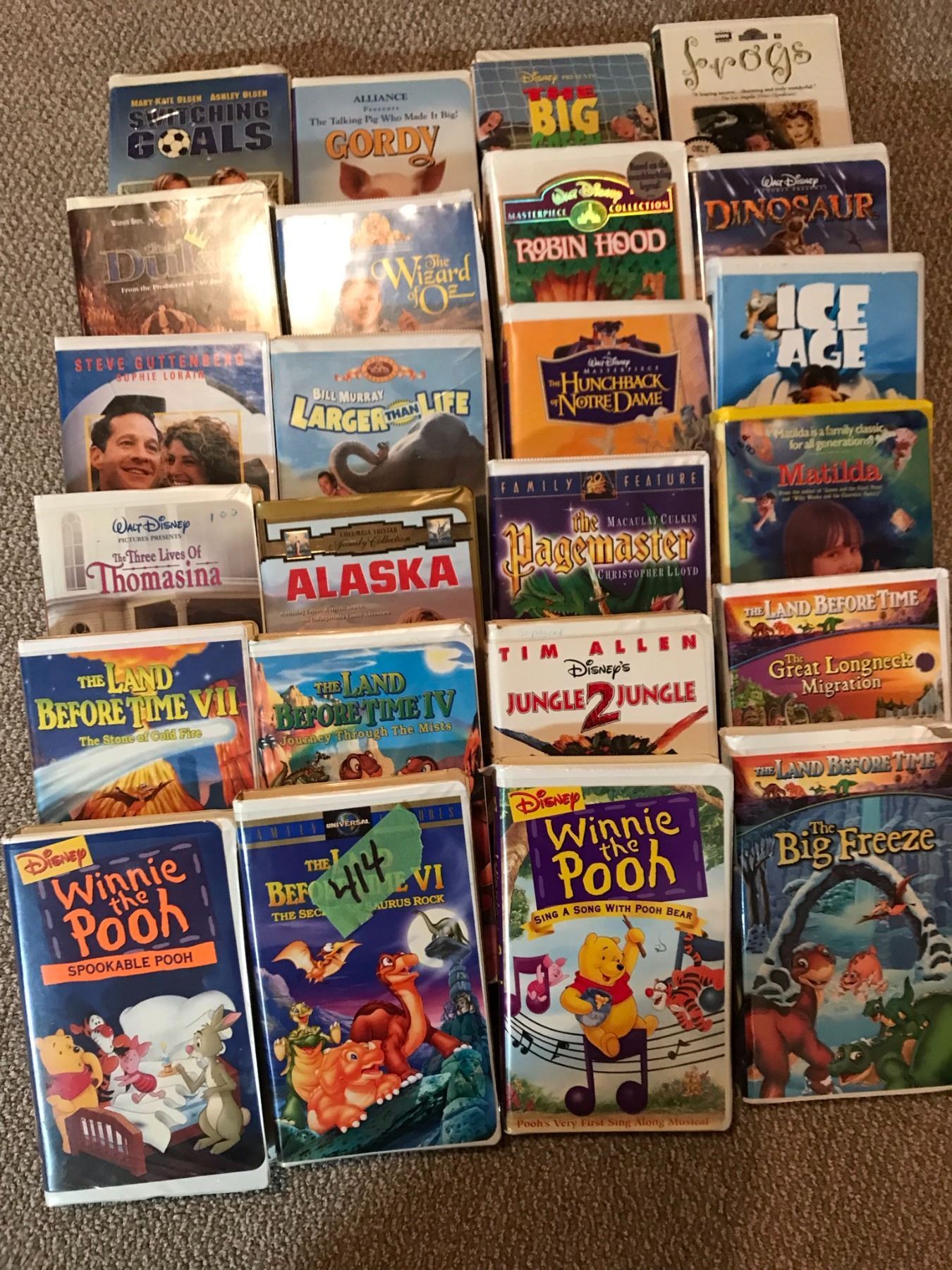 Kids VHS tapes (24)