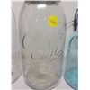 Image 4 : 4 vintage sealer jars - Jewel, Gem 2 quart, Atlas 1 quart blue, Perfect seal one quart