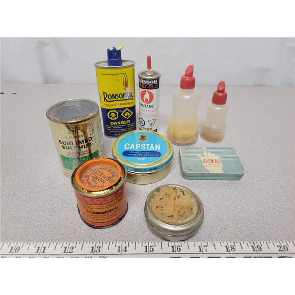 Assorted vintage tins