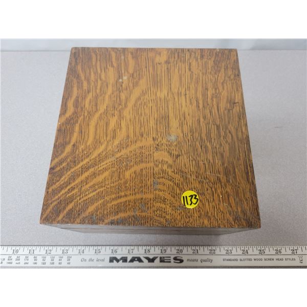 Dovetail wooden cardex box