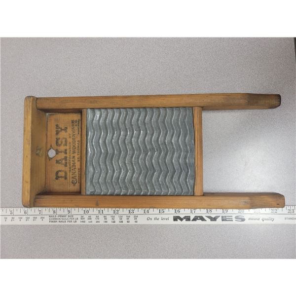 Daisy (small) metal wash board