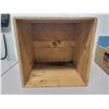 Image 4 : Sask butter box - wooden