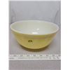 Image 1 : Yellow Pyrex bowl
