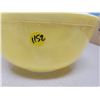 Image 4 : Yellow Pyrex bowl
