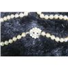 Image 5 : 3 Pearl Style Necklaces