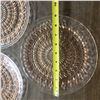 Image 3 : Vintage pink depression glass buttons and bow 9" Dinner plates (3)