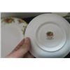 Image 9 : (20) piece set of old country roses Royal Albert dishes 4 piece place settings 1962 stamp!