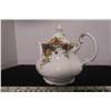 Image 4 : Beautiful Royal Albert Old Country Roses Large Teapot Stamped 1962