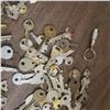 Image 2 : huge lot of vintage keys