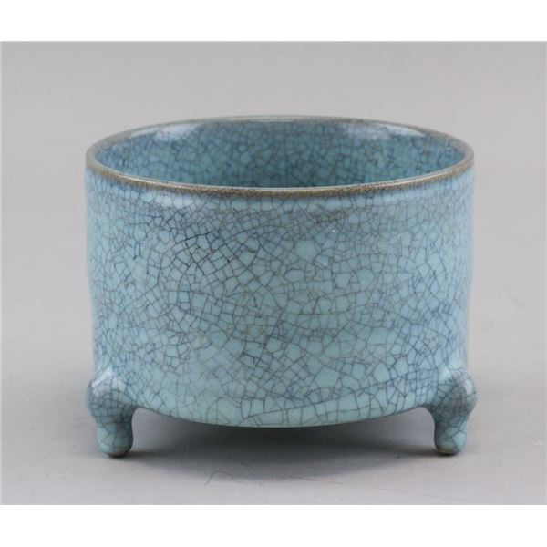 Ru Type Crackle Glazed Porcelain Censer Qianlong