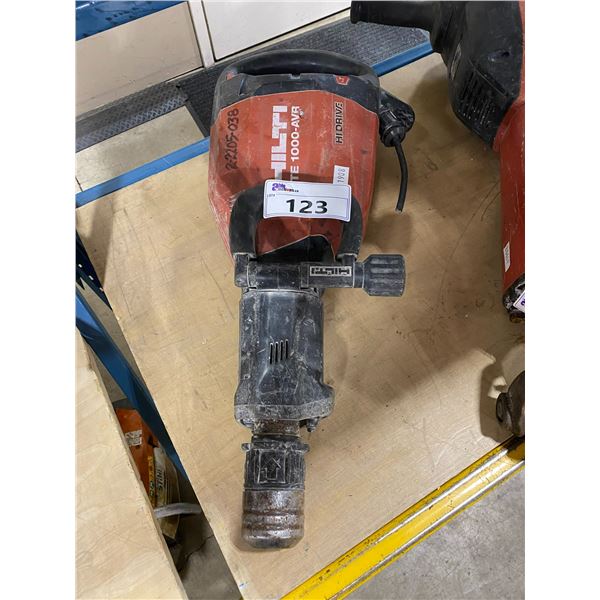 HILTI TE 1000-AVR ELECTRIC HEAVY DUTY DEMOLITION JACK HAMMER (POWER CORD CUT)