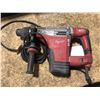 Image 2 : MILWAUKEE SDS MAX 1-3/4" COMMERCIAL ELECTRIC HEAVY DUTY DEMOLITION ROTARY HAMMER DRILL