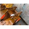 Image 2 : CWS 21" EXCAVATOR CLEANING BUCKET WITH BLADE