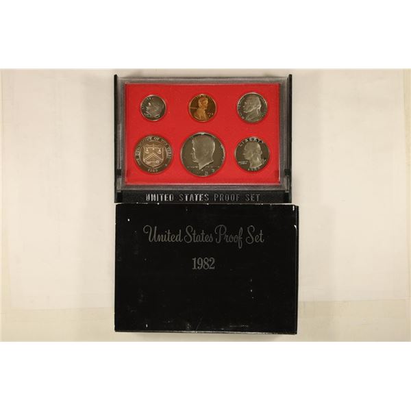 1982 US PROOF SET (WITH BOX)