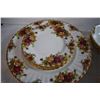 Image 4 : Royal Albert Old Country Roses Chinaware (Gravy Bowl, Plates, S+P Shakers, etc.)
