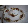 Image 7 : Royal Albert Old Country Roses Chinaware (Gravy Bowl, Plates, S+P Shakers, etc.)