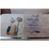 Image 1 : Misc. Items; drying rack, flipper, cleaning brushes
