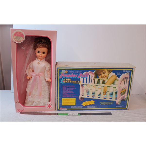 Vintage Powder Puff doll crib, Vintage Regel Vicki doll