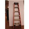 Image 1 : *6 foot fiberglass ladder