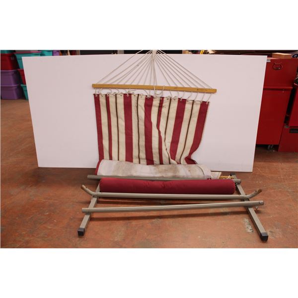 *Hammock with pillow and stand