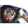 Image 3 : Holiday decor in tent bag