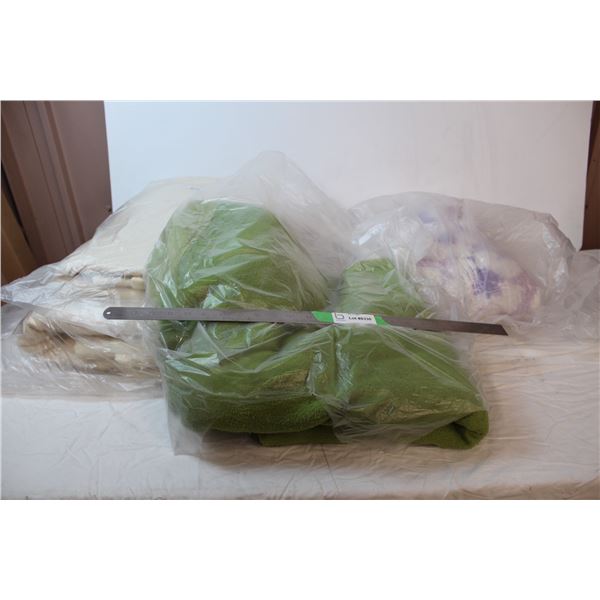 Four blankets of various sizes