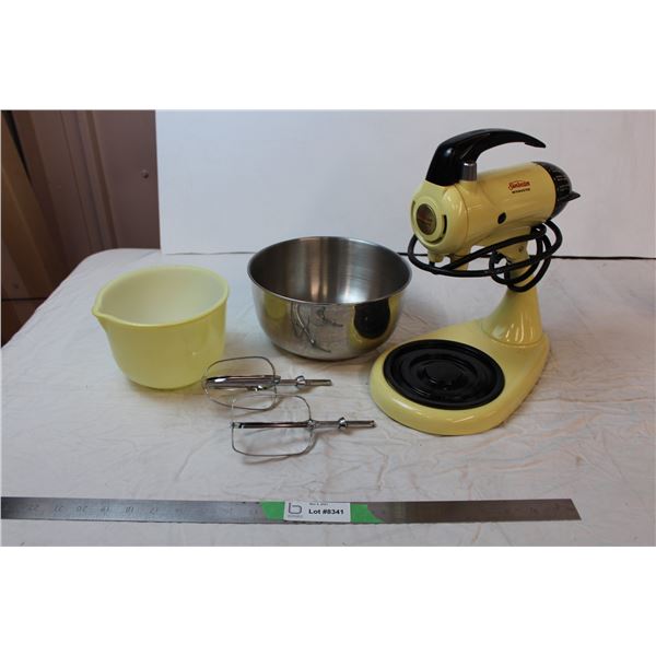 Vintage Sunbeam mixmaster (working) beaters don’t pair with mixer